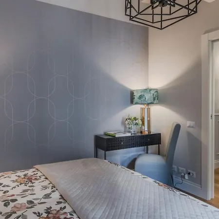 Angelica Luxurious Modern In The Heart Of Appartamento Lucca